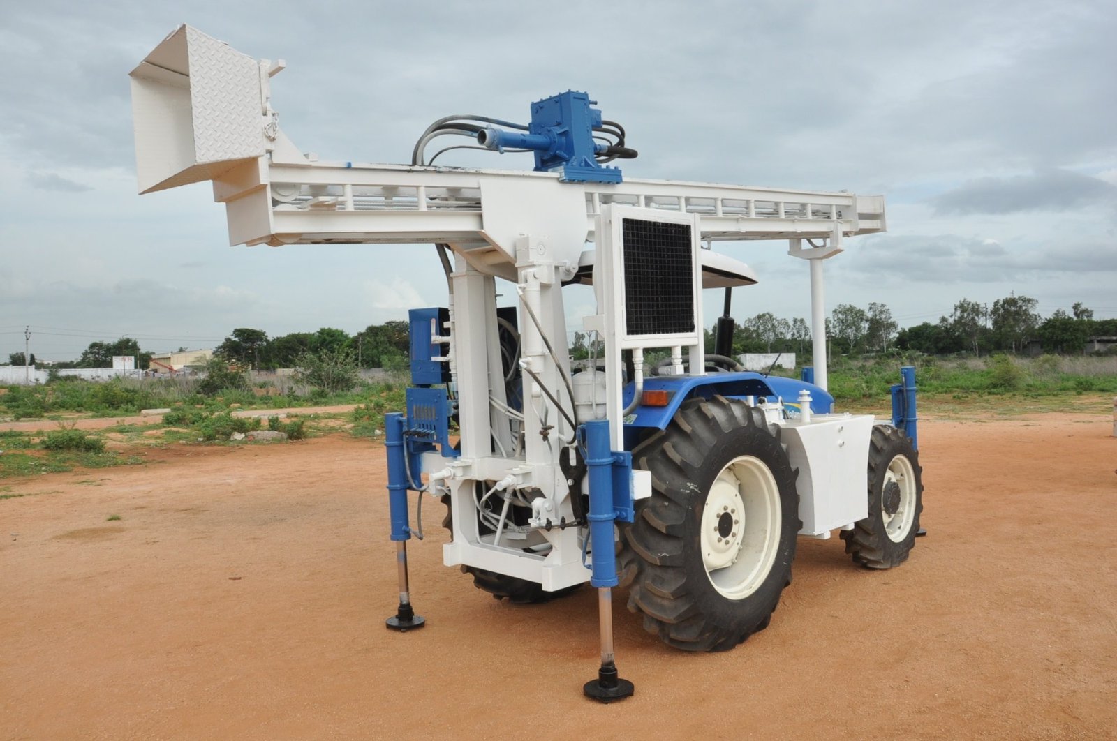 Tractor Mounted DTH Drilling Rig